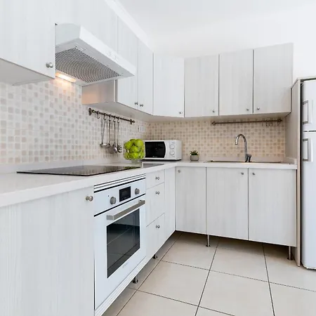 Apartamento Two Bedrooms In *