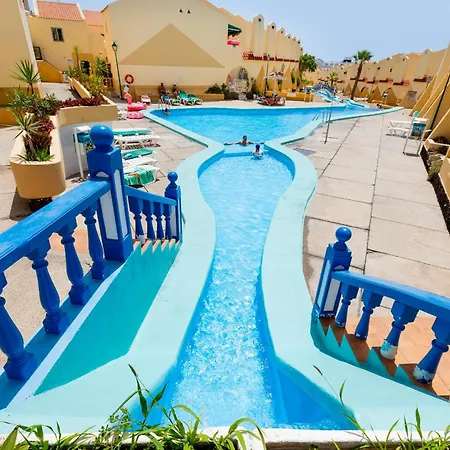 公寓 Two Bedrooms In *